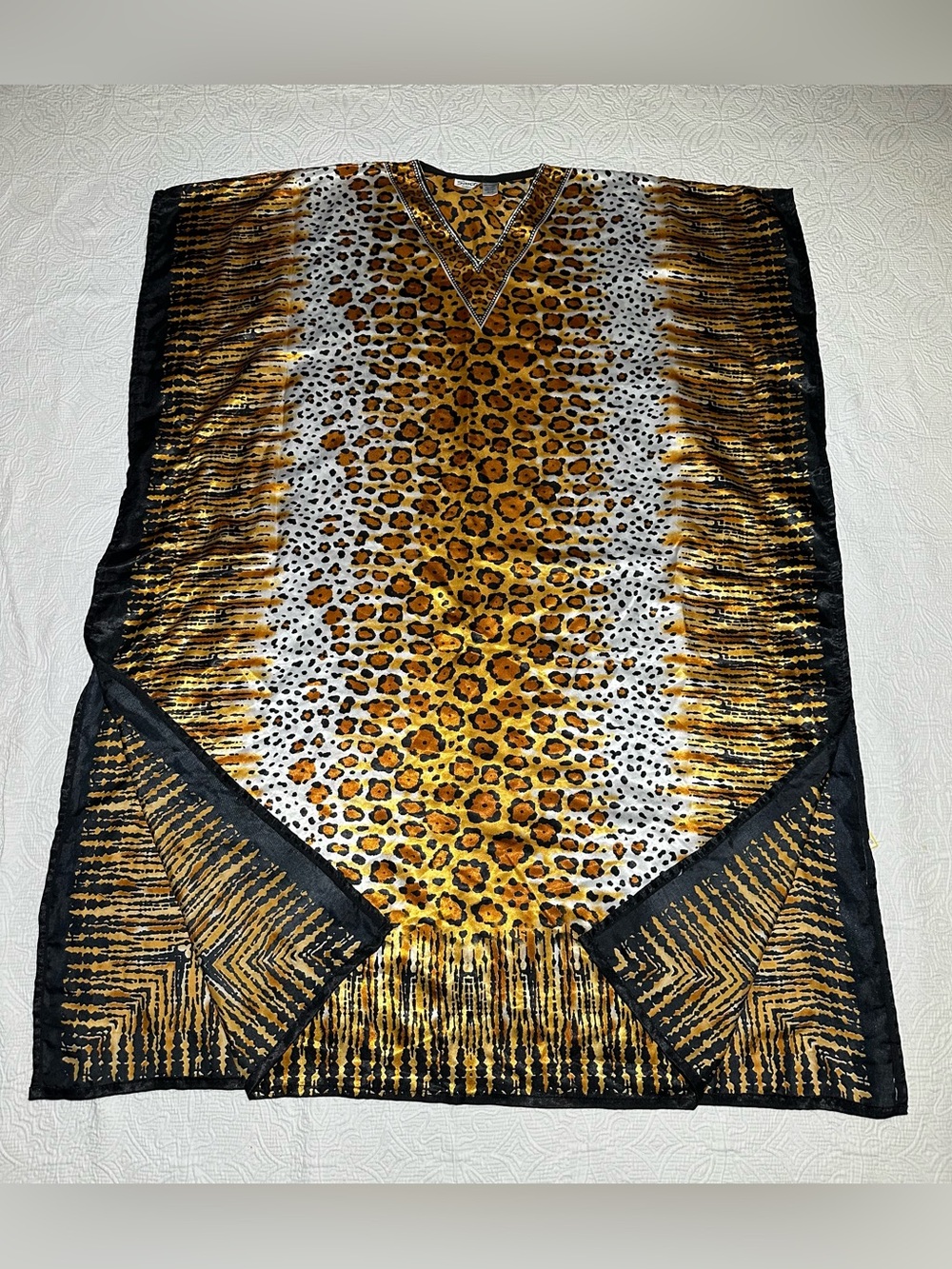 Leopard Print Womens Tunis Throw in Gold and Black